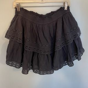American Eagle black ruffle skort, Size L